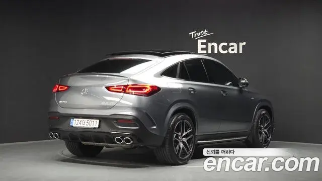 Mercedes-Benz GLE-Class 2021 — Photo 1/33
