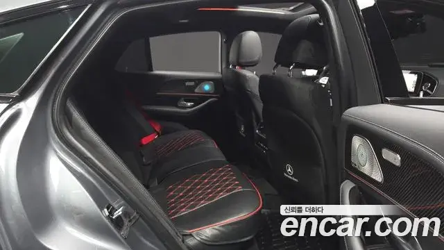 Mercedes-Benz GLE-Class 2021 — Photo 20/33
