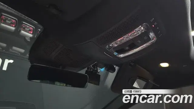 Mercedes-Benz GLE-Class 2021 — Photo 27/33