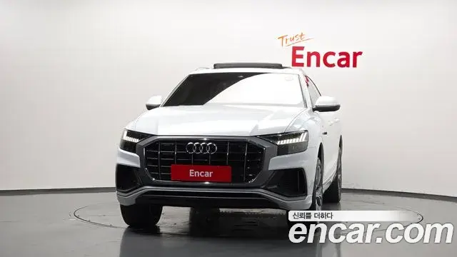 Audi Q8 2021 — ფოტო 36/39