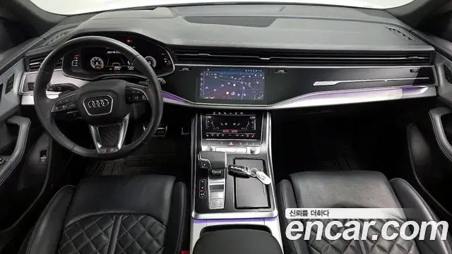 Audi Q8 2021 — ფოტო 14/39
