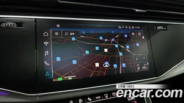 Audi Q8 2021 — ფოტო 33/39