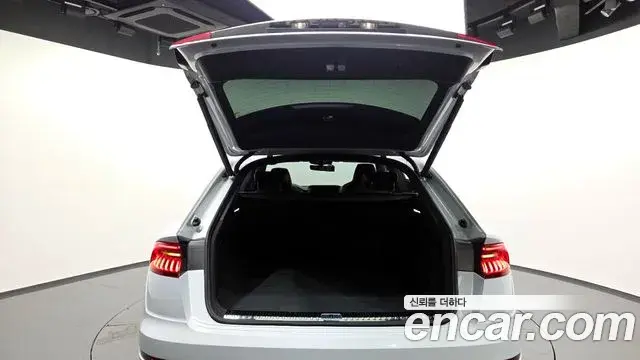 Audi Q8 2021 — ფოტო 5/39