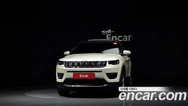 Jeep Compass 2021 — Photo 6/20
