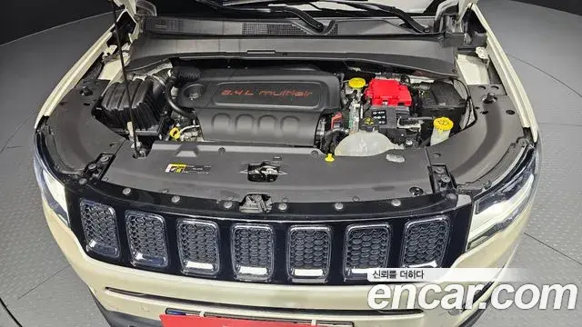 Jeep Compass 2021 — Photo 18/20