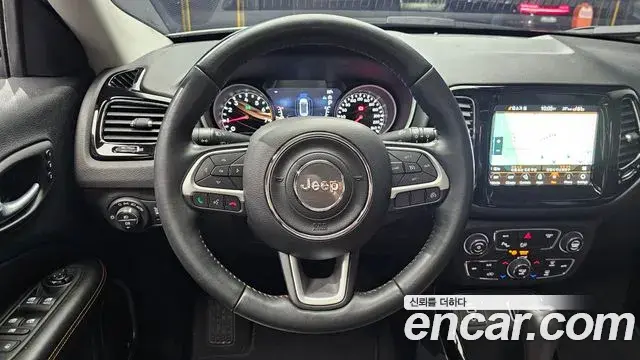 Jeep Compass 2021 — Photo 3/20