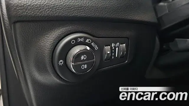Jeep Compass 2021 — Photo 13/20