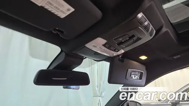 BMW X6 2018 — Şəkil 14/34