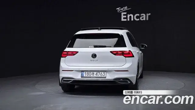 Volkswagen Golf 2024 — ფოტო 6/30