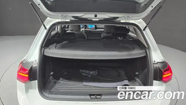 Volkswagen Golf 2024 — ფოტო 19/30