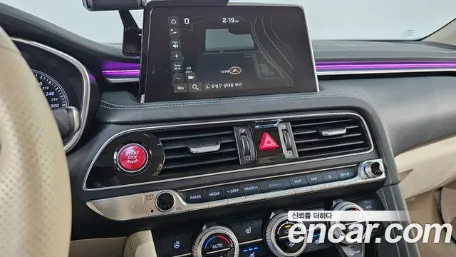 Genesis G70 2018 — Photo 4/20