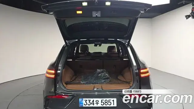 Genesis GV70 2025 — ფოტო 11/34