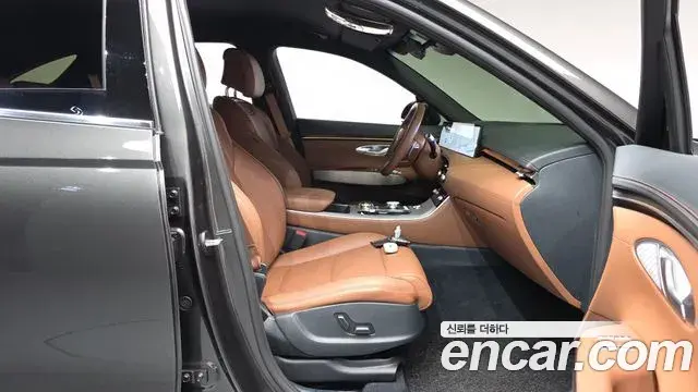 Genesis GV70 2025 — ფოტო 24/34