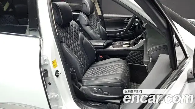 Genesis GV80 2020 — ფოტო 7/20