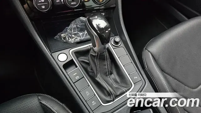 Volkswagen Jetta 2024 — Şəkil 8/29