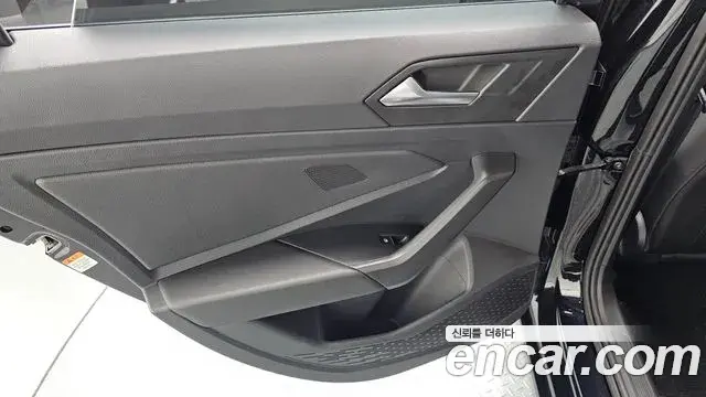 Volkswagen Jetta 2024 — Şəkil 12/29