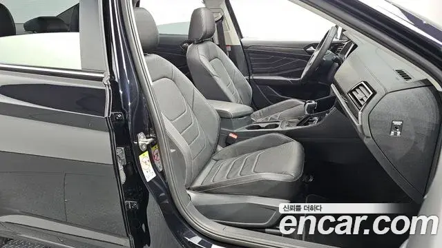 Volkswagen Jetta 2024 — Şəkil 20/29