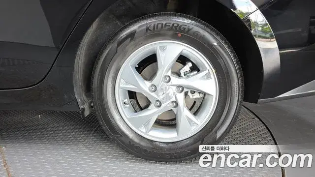 Hyundai The New Avante Hybrid 2022 — ფოტო 15/30