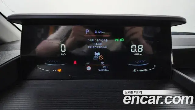 Hyundai Staria 2023 — Фото 8/20