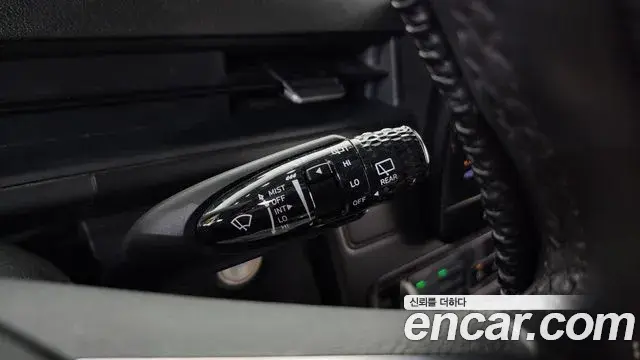 Hyundai Staria 2023 — Фото 16/20