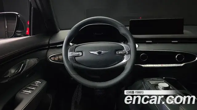 Genesis GV70 2021 — ფოტო 15/20