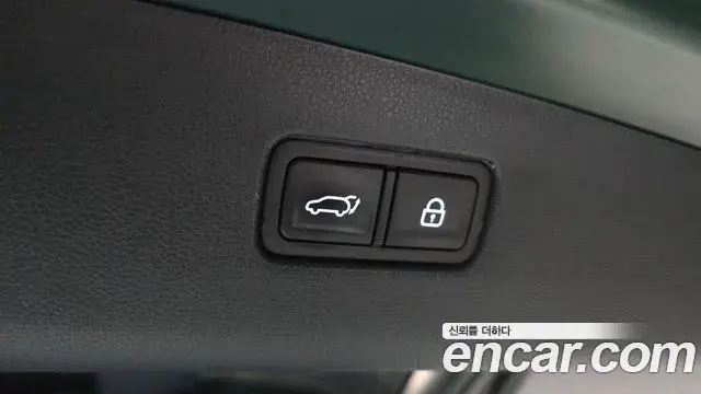 Genesis GV70 2021 — ფოტო 5/20
