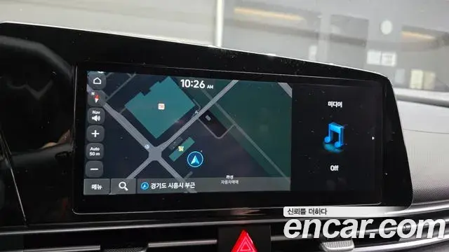 Hyundai The New Avante Hybrid 2021 — Photo 23/30