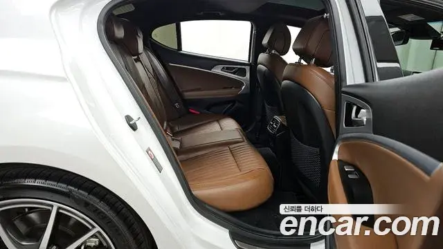 Genesis G70 2020 — Photo 6/37