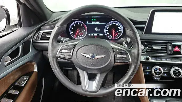 Genesis G70 2020 — Photo 31/37