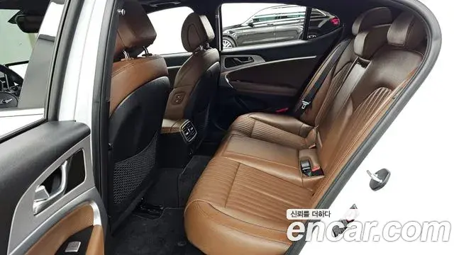 Genesis G70 2020 — Photo 29/37