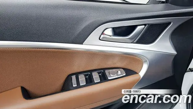 Genesis G70 2020 — Photo 10/37