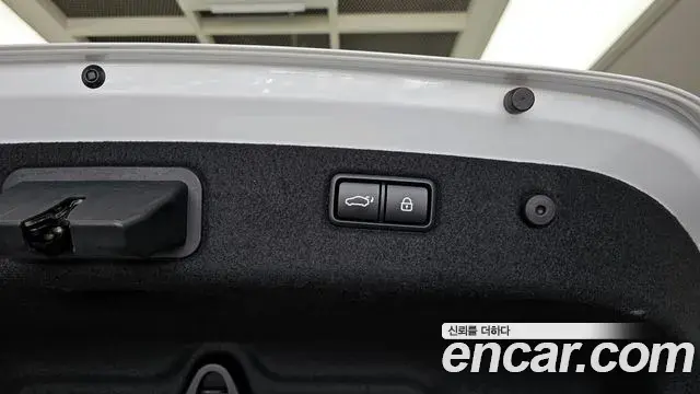 Genesis G70 2020 — Photo 8/37