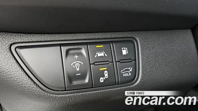 Genesis G70 2020 — Photo 30/37