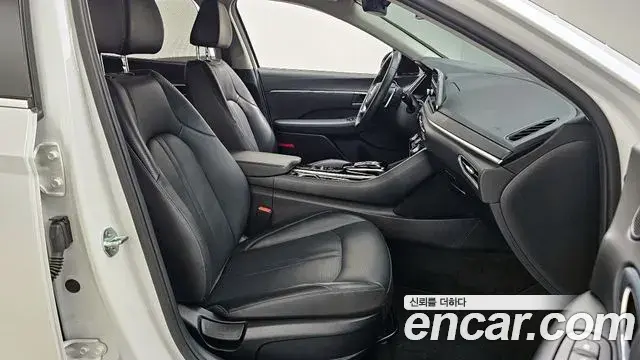 Hyundai Sonata 2020 — Фото 11/20