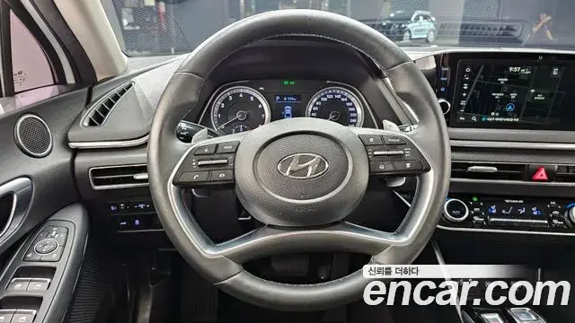 Hyundai Sonata 2020 — Фото 13/20