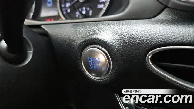 Hyundai Sonata Hybrid 2020 — Şəkil 24/32