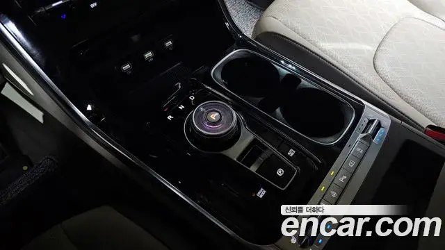 Kia Carnival 2020 — Фото 9/20