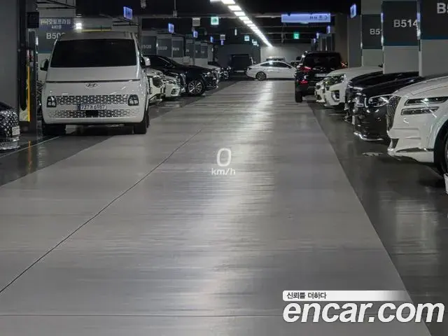 Volvo XC90 2022 — ფოტო 8/20