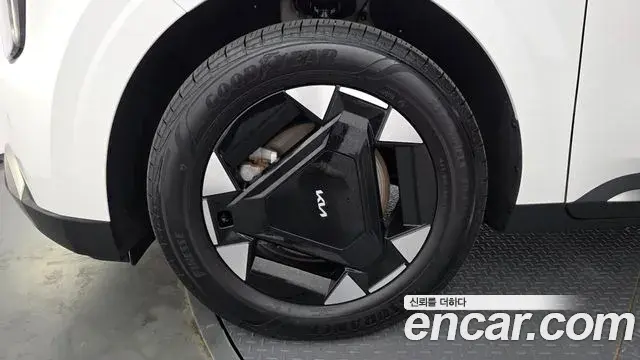 Kia Carnival 2024 — ფოტო 4/20