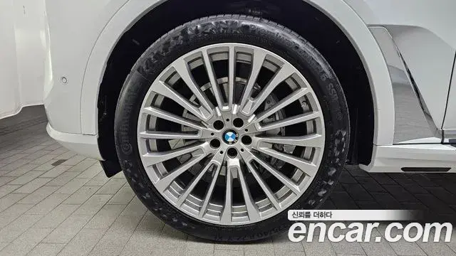 BMW X7 2024 — Şəkil 7/20