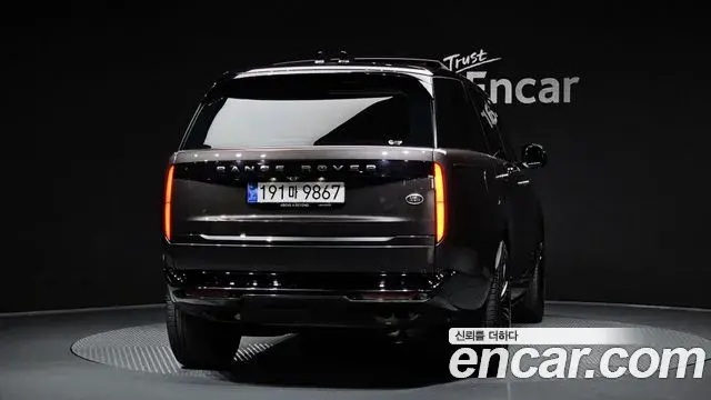 Land Rover Range Rover 2023 — Фото 4/20