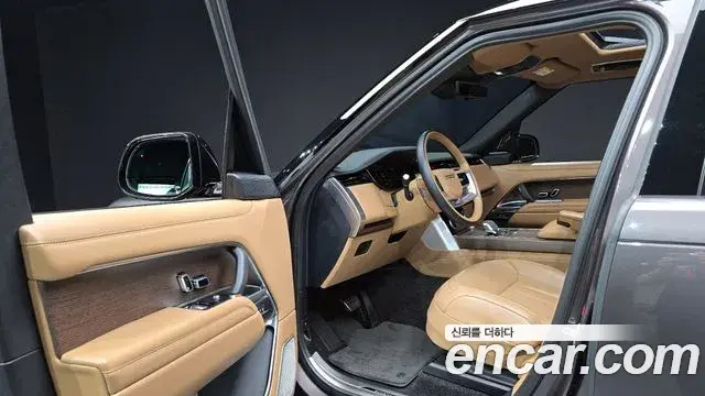 Land Rover Range Rover 2023 — Фото 10/20