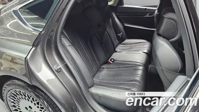 Genesis G80 2022 — Şəkil 27/30