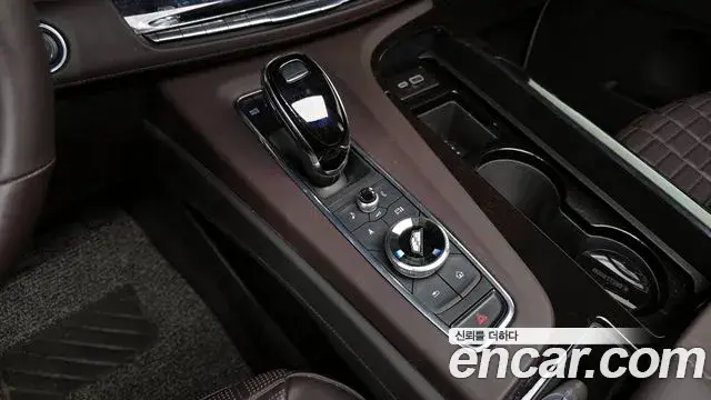 Cadillac Escalade 2023 — Photo 18/20