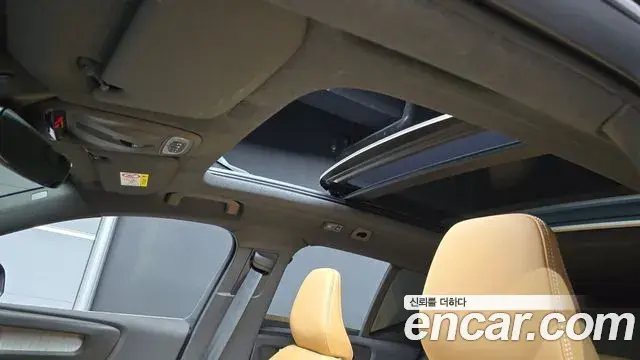 Volvo XC40 2022 — Şəkil 30/30