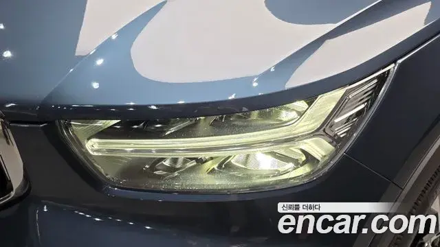 Volvo XC40 2022 — Şəkil 15/30