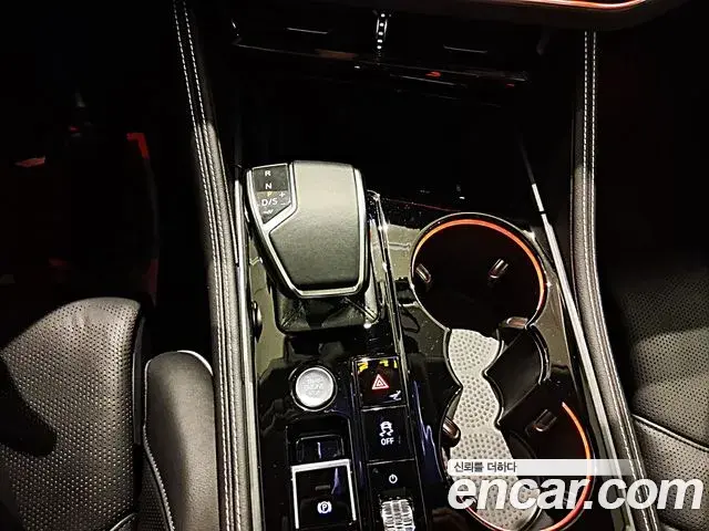 Volkswagen Touareg 2024 — ფოტო 12/13