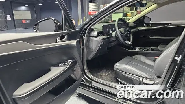 Kia K5 2025 — Фото 10/20