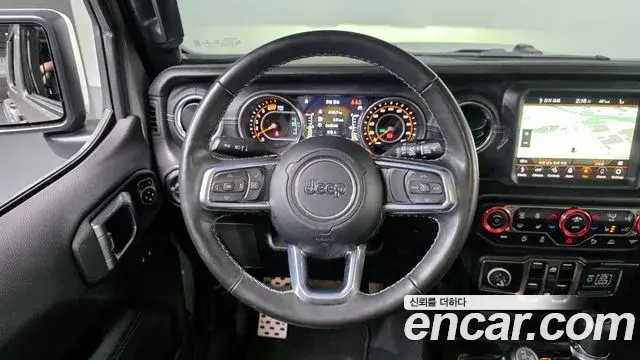 Jeep Wrangler 2022 — Фото 13/20