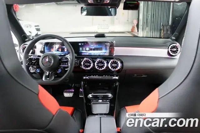 Mercedes-Benz A-Class 2026 — Photo 17/20